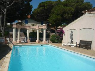Villa in Sainte-Maxime near La Nartelle Beach - La Nartelle - 9