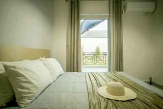 Paloma Mansion- Villa with Private Pool Embraced by Nature By Villa Mana Gers - Koukounariá - 1
