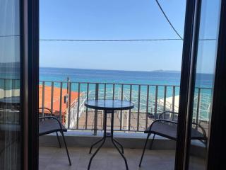 DIOLKOS APARTEMENT - Nea Roda - 5