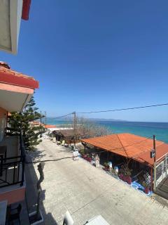 DIOLKOS APARTEMENT - Nea Roda - 4