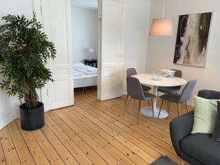 Bright 2-bedroom apartment in elegant Østerbro - 2