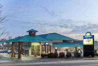 Days Inn by Wyndham Jackson - 6