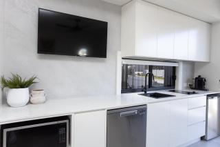 Sailfish Studio - Beachside Private Access Granny Flat by uHoliday - Kingscliff - 1