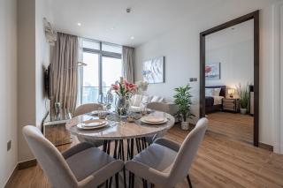 Dashing 1BR with Full Marina waterfront view - Dubai - 4