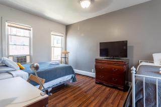 Best Home To Visit NYC-Subway Access - Newark - 8