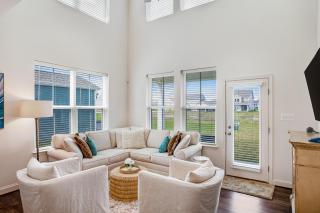 Bishops Landing --- 39017 Alapocus Drive - 0