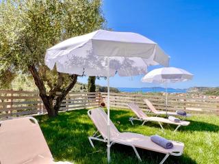 Luxury Villa Makris with private heatable pool by DadoVillas - Kavvadádes - 6