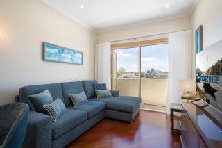 Host Wise - Lovely Bright Flat - Instaworthy City View - Vila Nova de Gaia - 4
