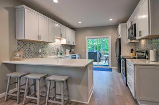 Chic Lake Sinclair Retreat with Dock and Hot Tub! - 4