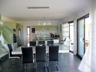 Villa in Telgruc-sur-Mer with Sea Views & Jacuzzi - 3