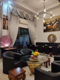 Le Barang Steakhouse & Guesthouse - Sihanoukville - 3