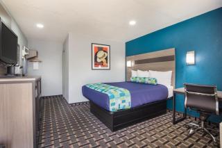 Knights Inn and Suites Salem - Salem - 1