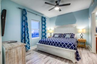 Laketown Wharf 1136 By Aneliya - 2