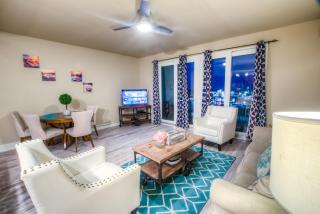 Laketown Wharf 1035 By Aneliya - 7