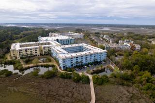 Gorgeous 2 Bedroom Condo - 6