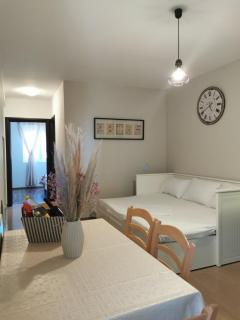 Family friendly apartments Kim - by TA Leut Agency - Privlaka - 3