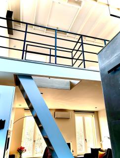 L'atique by Agelandkaai-be with Airco - 2