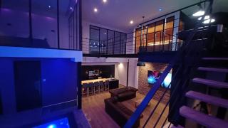 loft d architecte spa sauna billard 12 places ultra contemporain - 1