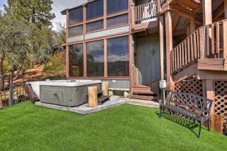 053 - Glass House on the Ridge - Meredith Lodging - Big Bear Lake - 2