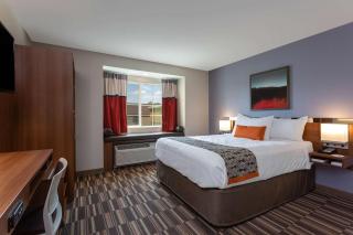 Microtel Inn & Suites by Wyndham Niagara Falls - 3