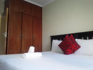 Kuyasa guesthouse - 1