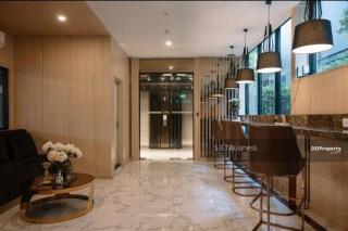 SHADE of Sky Sathon - Pool, Fitness, Parking, Wifi - 4