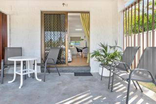 Kinka Palms Motel - 3