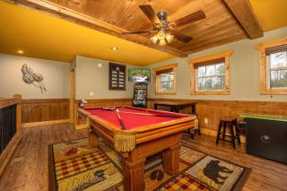 Hilltop Haven chalet - Gatlinburg - 4