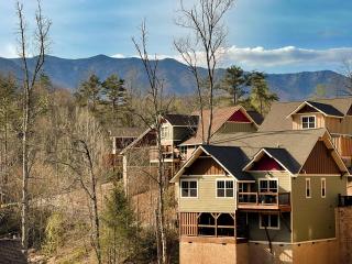Hilltop Haven chalet - Gatlinburg - 5
