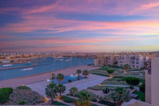 Sunny 2 Bedroom + Private Roof Terrace Lagoon View - Hurghada - 9