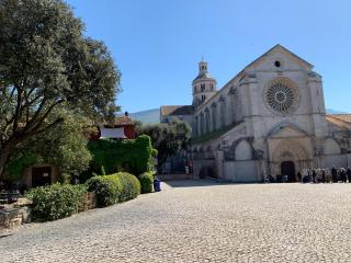 Casette rosse nel borgo medievale di Fossanova - Latina - 7