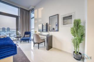 Sunlit Studio at Golf Promenade 2A DAMAC Hills By Deluxe Holiday Homes - Dubai - 3
