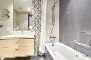 Sunlit Studio at Golf Promenade 2A DAMAC Hills By Deluxe Holiday Homes - 5