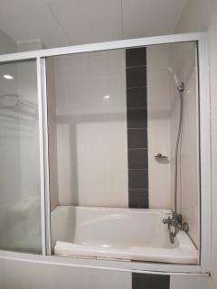 Rustic one bedroom unit for 4pax by Jomy Management - Lumut - 3
