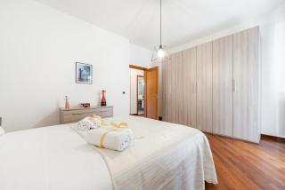 Roomy Apartment with terrace & parking - Bari - 2