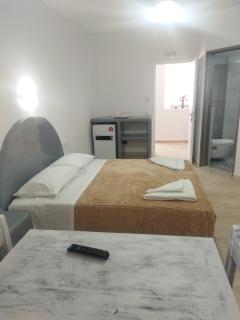 Ira Apartments - Kamari - 5