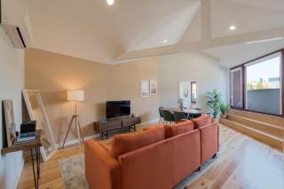 Central Superb Flat w/ AC & Balcony by LovelyStay - Porto - 9