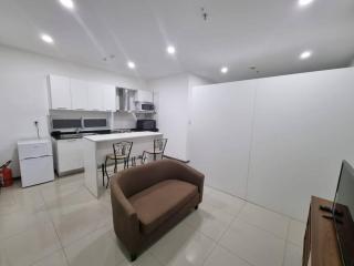 Departamento loft con estacionamiento - 1