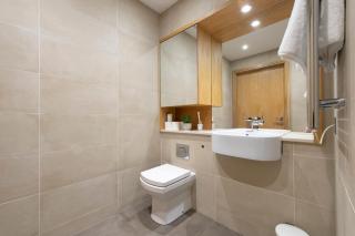 Canary Luxe Apartment - London - 1