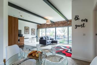 Clock Towers, 2 Bed, Stockton Heath, Warrington, Parking - Warrington - 9