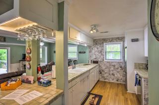 Lakeside Haven with Private Dock Fish and Swim! - 4