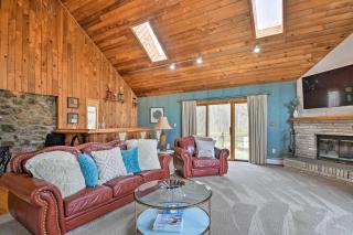 Decked-Out Home Hot Tub, Pool, Fire Pit and More! - 1