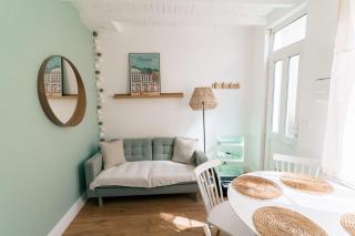 Fishermen's House In The Center And Near The Beach - 0