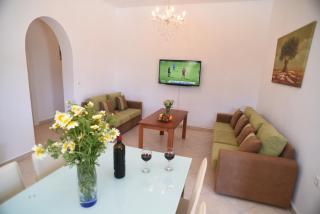 Bernie House 2 - Naxos Chora - 2