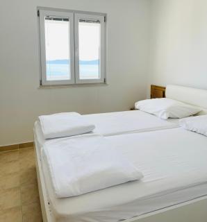Rocksea Apartments - 5