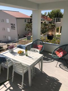 Villa Dani Sea & Pool Apartments - Trogir - 8