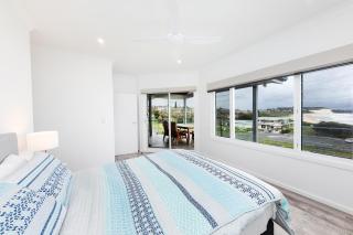 One Mile Beachfront - 5