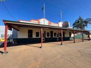The Piccadilly Hotel - Kalgoorlie - 2