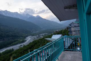 The Vagabond Manali - Manāli - 3