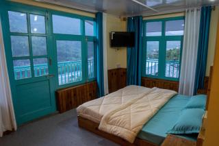 The Vagabond Manali - Manāli - 1